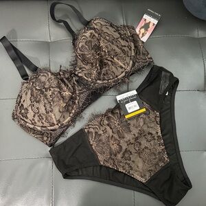 Sofia Intimates by Sofia Vergara Women's Eyelash Lace bra and panties set